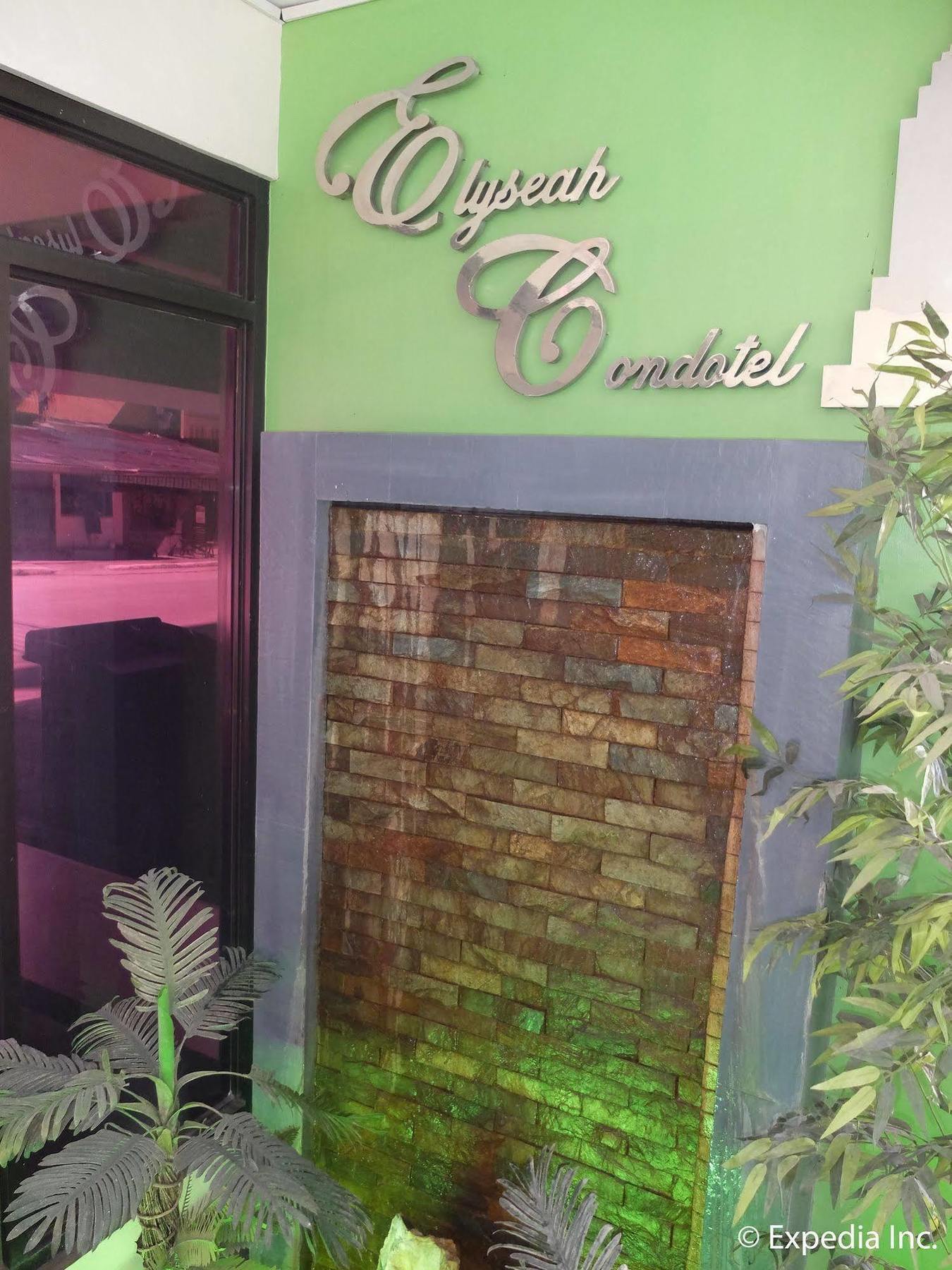 Elyseah Condotel Angeles Esterno foto