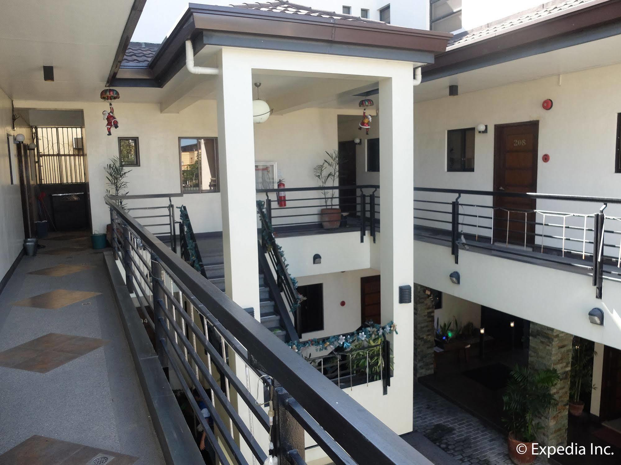 Elyseah Condotel Angeles Esterno foto